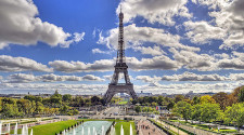6 tips for scoring a cheap flight to Paris