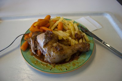 coq au vin on green plate