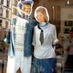 A window display a "Loft Design By" store.