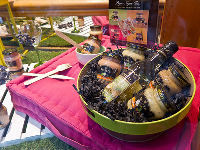 Maille mustard gift basket