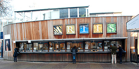 Artis Zoo admission counters