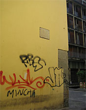 A "Signori Otto" plaque at the Via del Fico