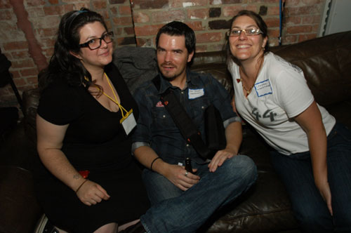 Traveling-Anna-Vagabondish-World Nomads TravelingAnna, Vagabondish and World Nomads say hello!