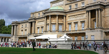 Buckingham Palace in London