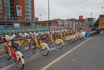BikeMi shared bike station