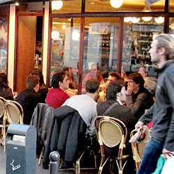 Le Saint Jean, Paris