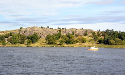 boat sailing in water near Birka island