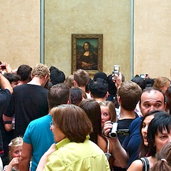 Mona Lisa crowds