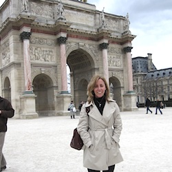 Wen at the Arc-de-Triomphe du Carrousel 