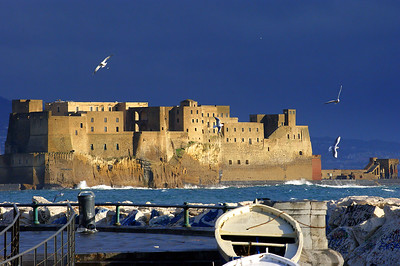 Castel dell-Ovo in Naples