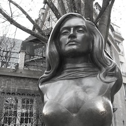 Paris statue of Dalida