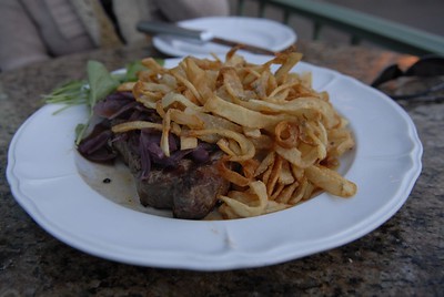 steak frites in Paris