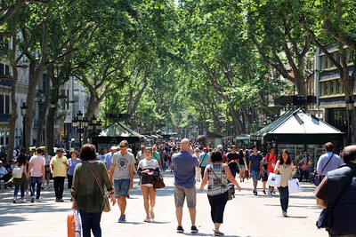 tourists walking through La Rambla in Barcelona