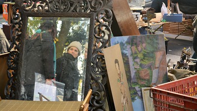 mirror and art pieces at Paris flea market