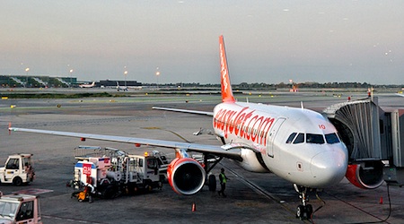 easyJet plane