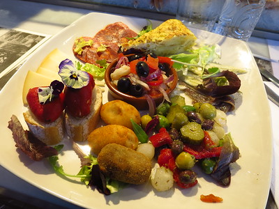 plate full of fresh veggies