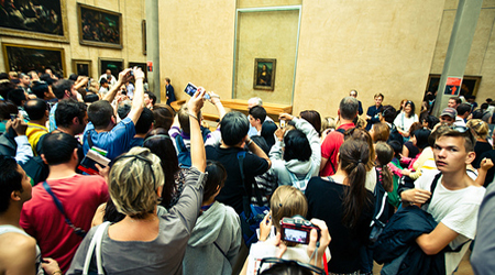 Louvre crowds