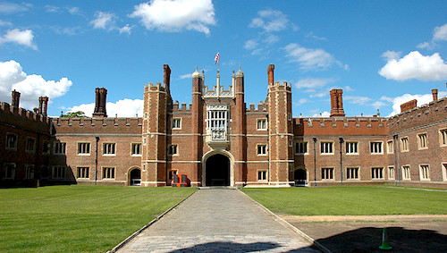 Help Hampton Court Palace celebrate its 500th anniversary! Photo: Nightblue