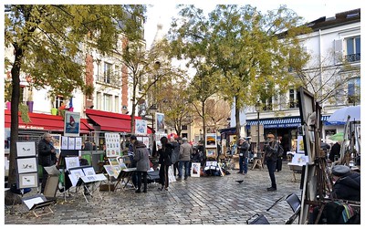 artists at market in Place du Tertre