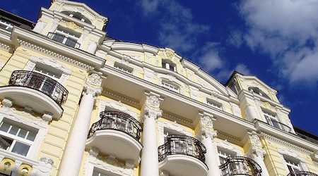 Looking up at Františkovy Lázne's famous spa.