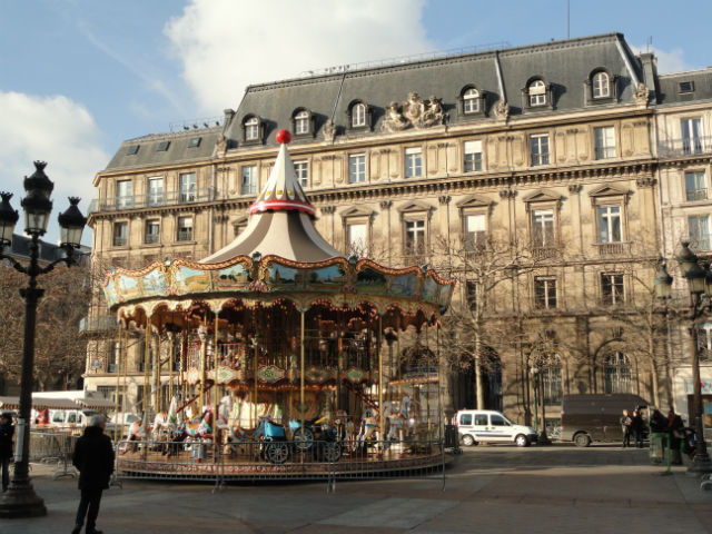 Paris Marais Carrousel