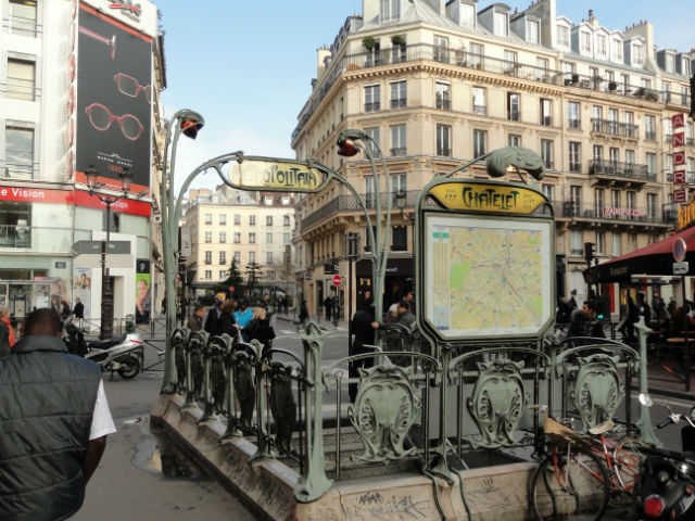 Paris Metro Entrance