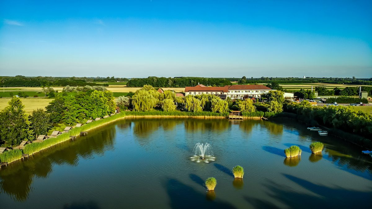 Nádas Pihenőpark és Étterem