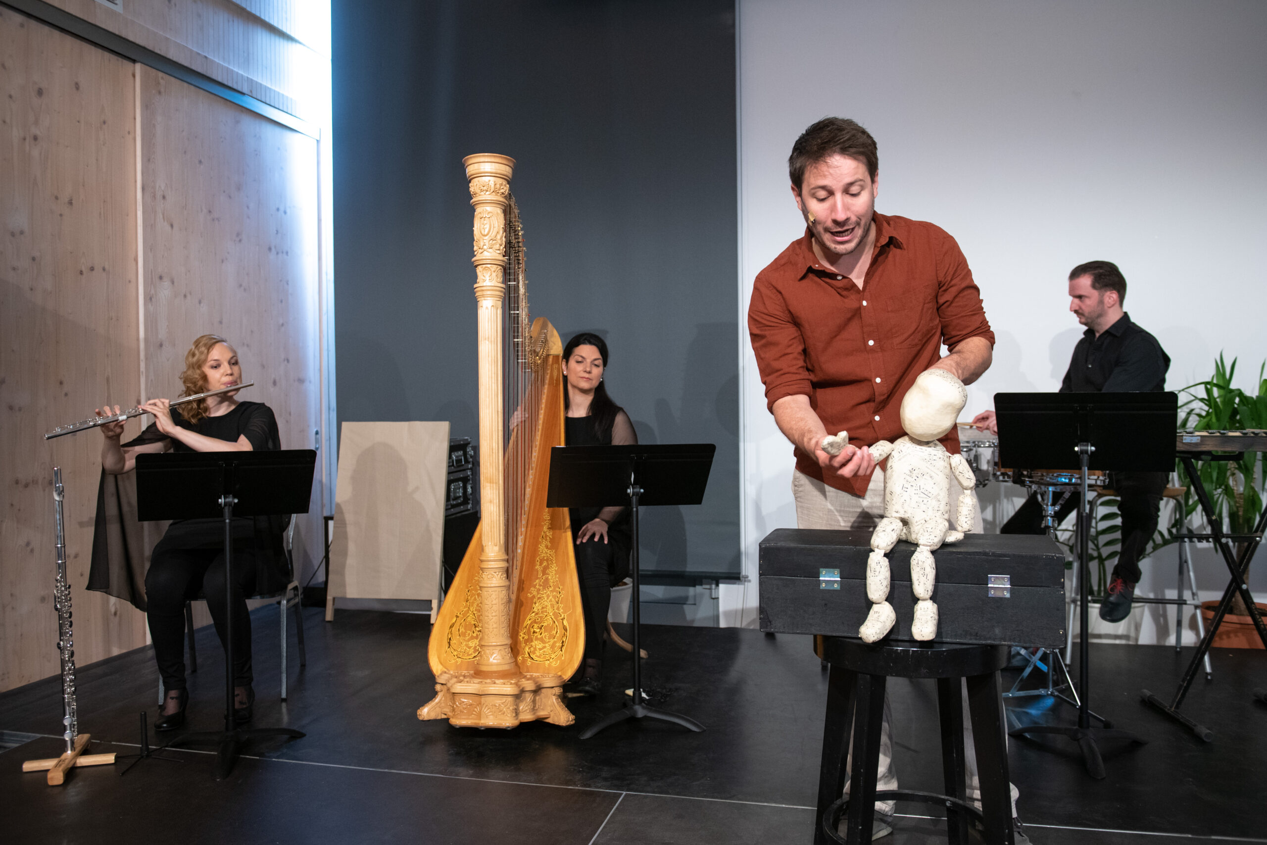 Idén is ingyenes programforgatag várja a kortárs művészet szerelmeseit Budapesten